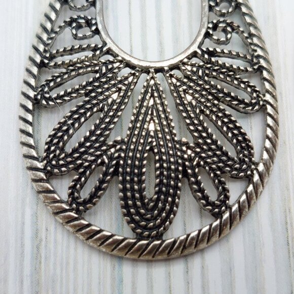 Premier Designs Silver Tone Filigree Openwork Teardrop Earrings Statement 2.5" - Picture 3 of 9